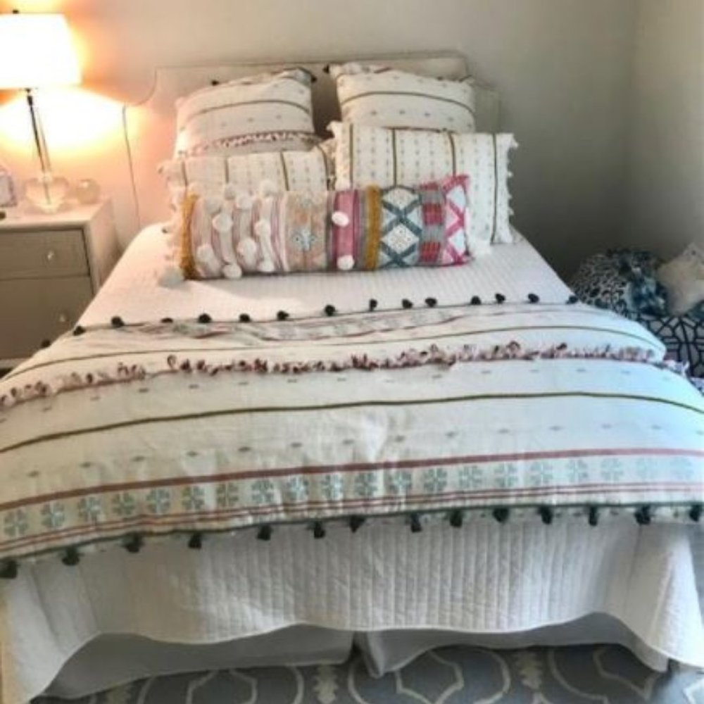 Anthropologie Bedding - Picture 4 of 4